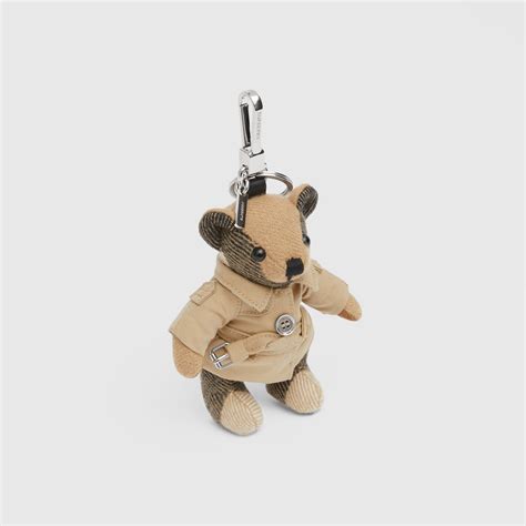 Thomas Bear Charm in Trench Coat in Archive beige 